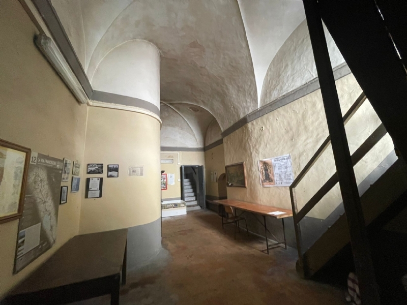 Het ostelo heet Palazzo del Peregrino, maar wel heel oud paleis en zeer primitief Het ostelo heet Palazzo del Peregrino, maar wel heel oud paleis en zeer primitief